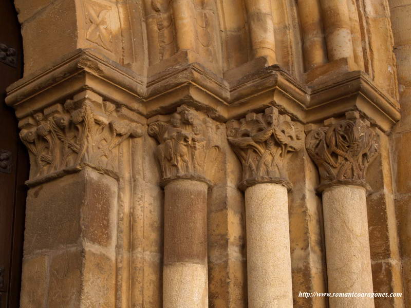 DETALLE CAPITELES DEL LADO SUR